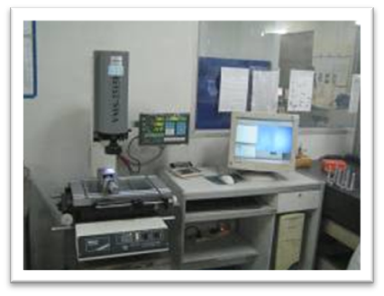 Projecting Apparatus